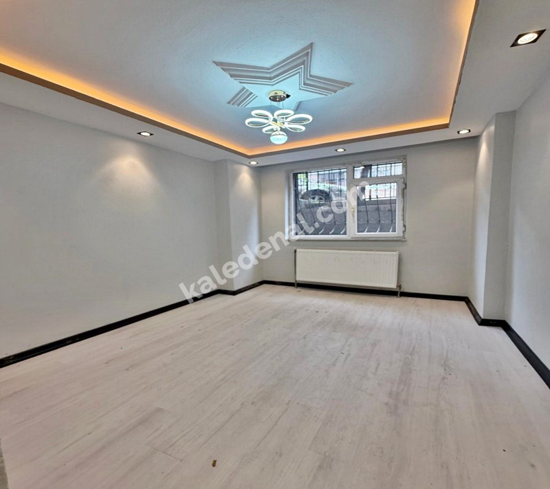 BAHÇEŞEHİR 2.KISIM 3+1 BALKONLU YENİ KREDİYE UYGUN SATILIK DAİRE