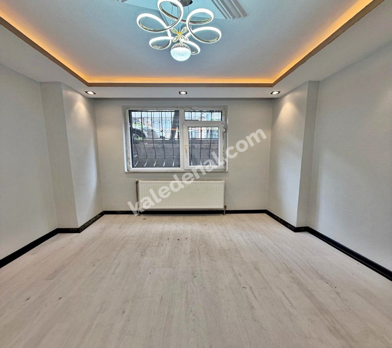 BAHÇEŞEHİR 2.KISIM 3+1 BALKONLU YENİ KREDİYE UYGUN SATILIK DAİRE