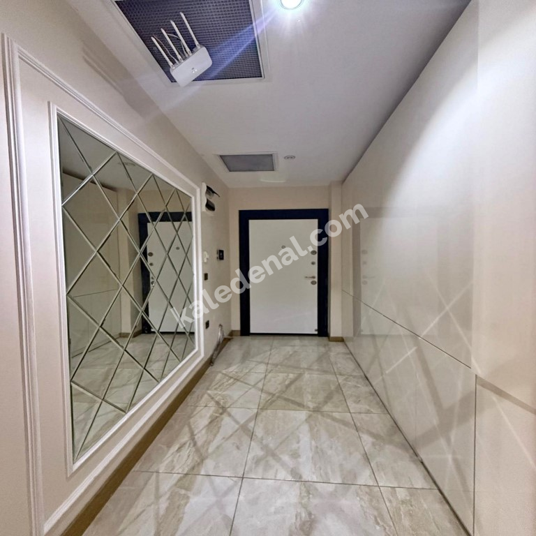 GÖL & DENİZ MANZARALI LOFT TASARIM 2+1 BALKONLU LÜX SATILIK DAİRE