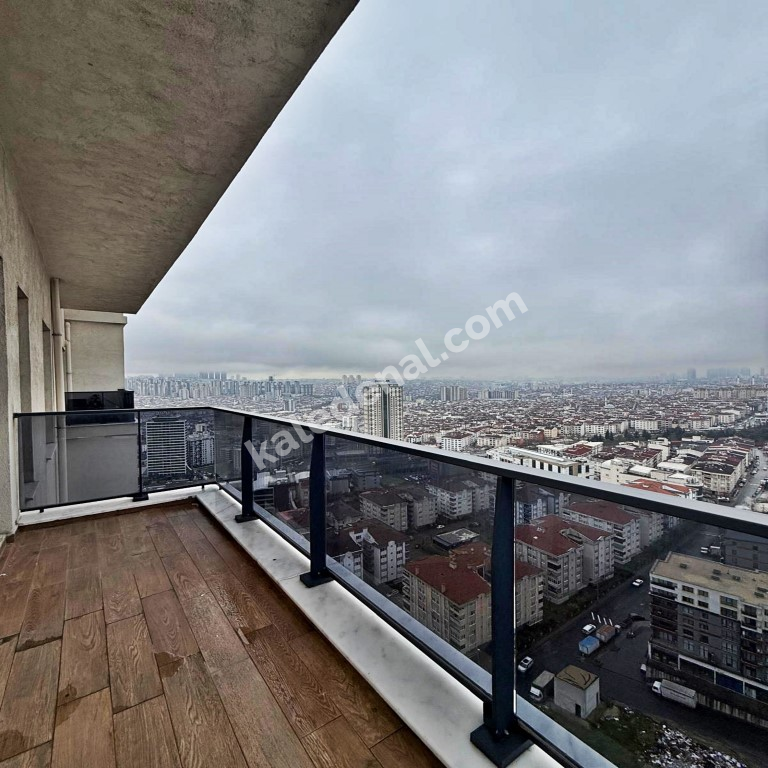 GÖL & DENİZ MANZARALI LOFT TASARIM 2+1 BALKONLU LÜX SATILIK DAİRE
