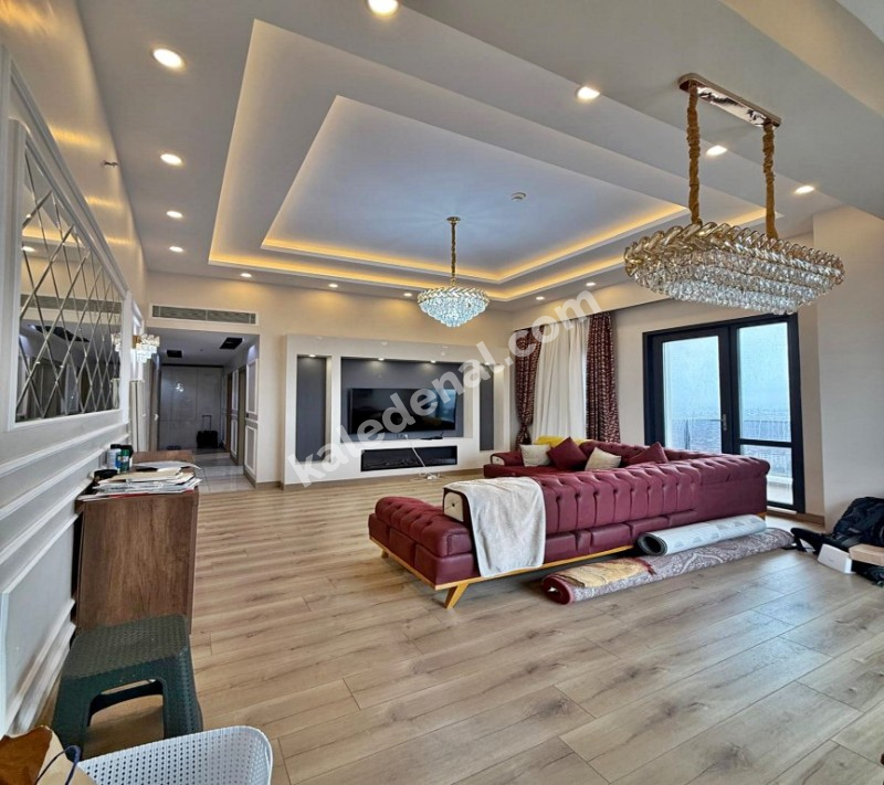 GÖL & DENİZ MANZARALI LOFT TASARIM 2+1 BALKONLU LÜX SATILIK DAİRE