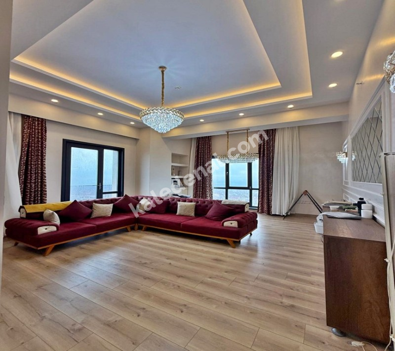 GÖL & DENİZ MANZARALI LOFT TASARIM 2+1 BALKONLU LÜX SATILIK DAİRE