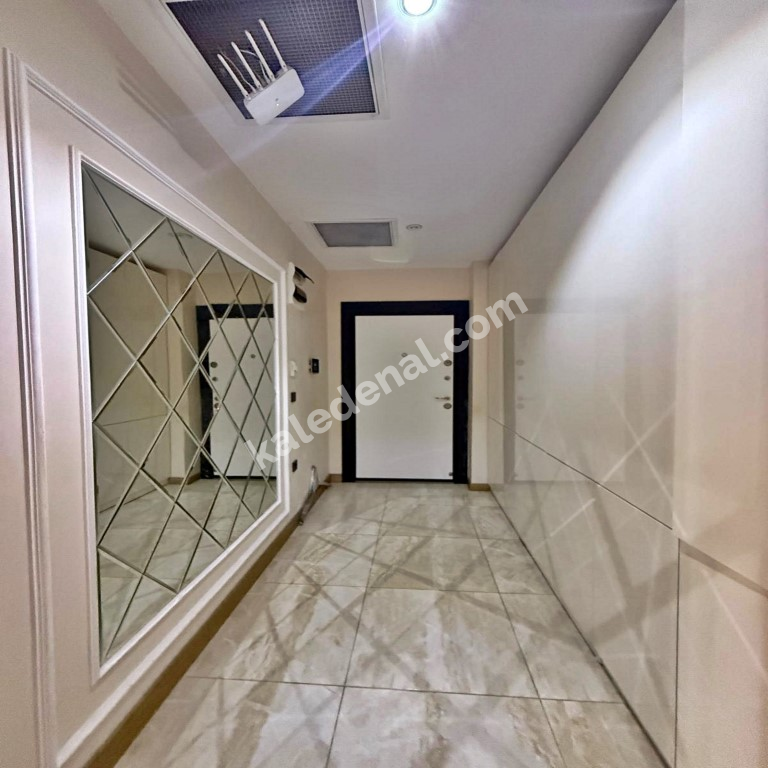 GÖL & DENİZ MANZARALI LOFT TASARIM 2+1 BALKONLU LÜX SATILIK DAİRE