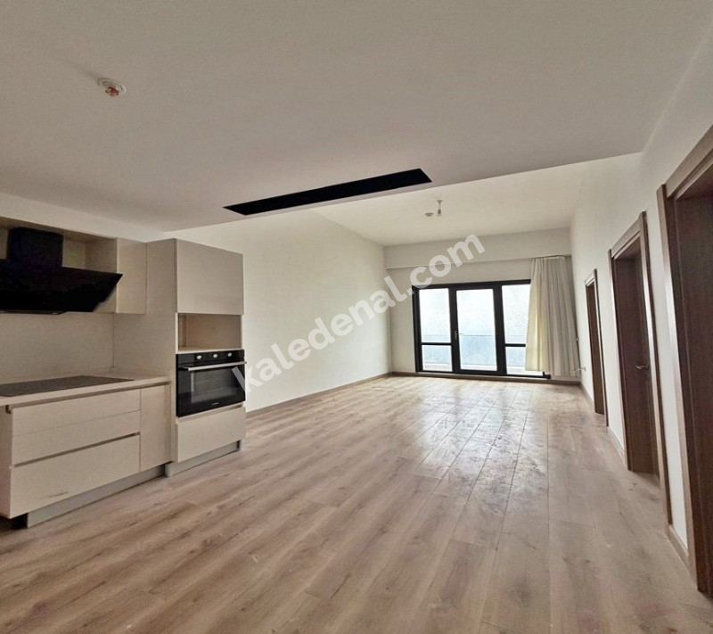 KALİTELİ YAŞAM ADRESİ YENİ 1+1 FERAH VE KONFORLU SİTEDE SATILIK