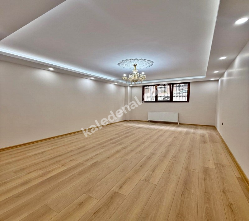 BAHÇEŞEHİR BÖLGE YENİ MİMARİ 2+1 GENİŞ m2 EN UYGUN BAHÇE KATI