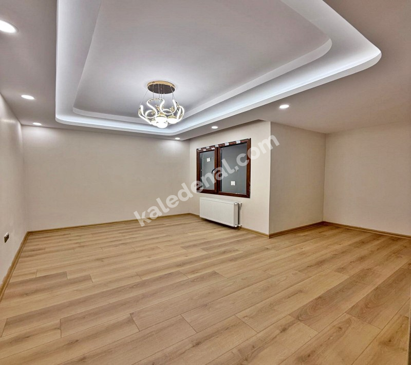 BAHÇEŞEHİR BÖLGE YENİ MİMARİ 2+1 GENİŞ m2 EN UYGUN BAHÇE KATI