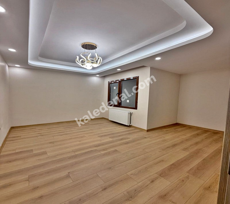 BAHÇEŞEHİR BÖLGE YENİ MİMARİ 2+1 GENİŞ m2 EN UYGUN BAHÇE KATI