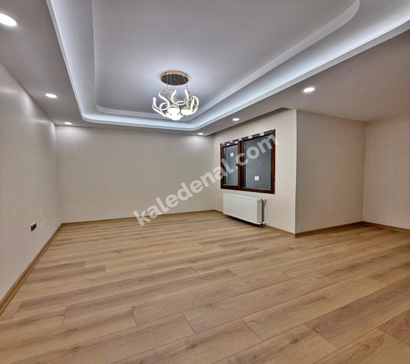 BAHÇEŞEHİR BÖLGE YENİ MİMARİ 2+1 GENİŞ m2 EN UYGUN BAHÇE KATI