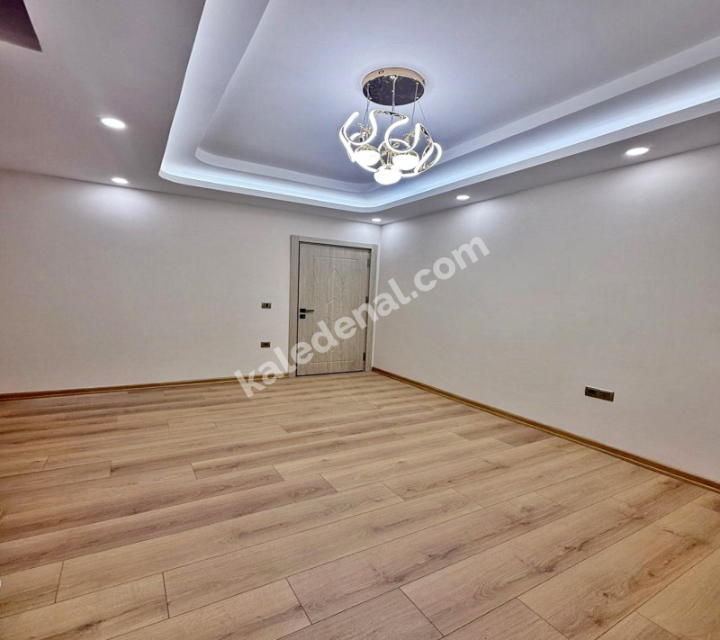 BAHÇEŞEHİR BÖLGE YENİ MİMARİ 2+1 GENİŞ m2 EN UYGUN BAHÇE KATI