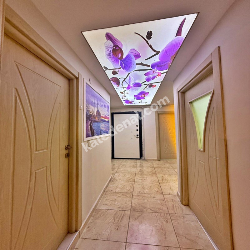 GENİŞ m2 MERKEZİ KONUM ŞIK TASARIM 2+1 BAHÇE KATI SATILIK DAİRE