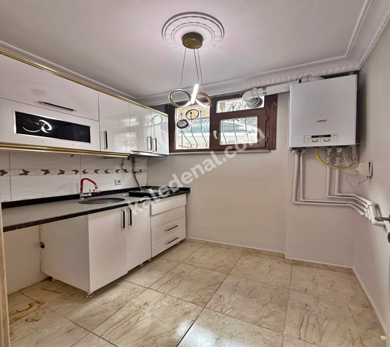 GENİŞ m2 MERKEZİ KONUM ŞIK TASARIM 2+1 BAHÇE KATI SATILIK DAİRE