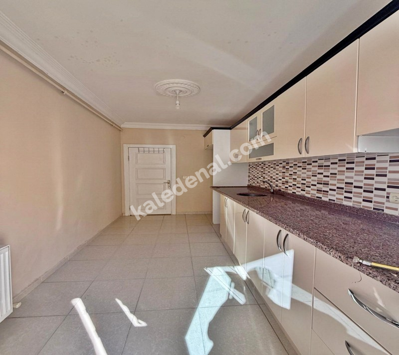 KALABALIK AİLEYE ÖZEL GENİŞLİKTE 2+1 FERAH AYDINLIK 105m² DAİRE