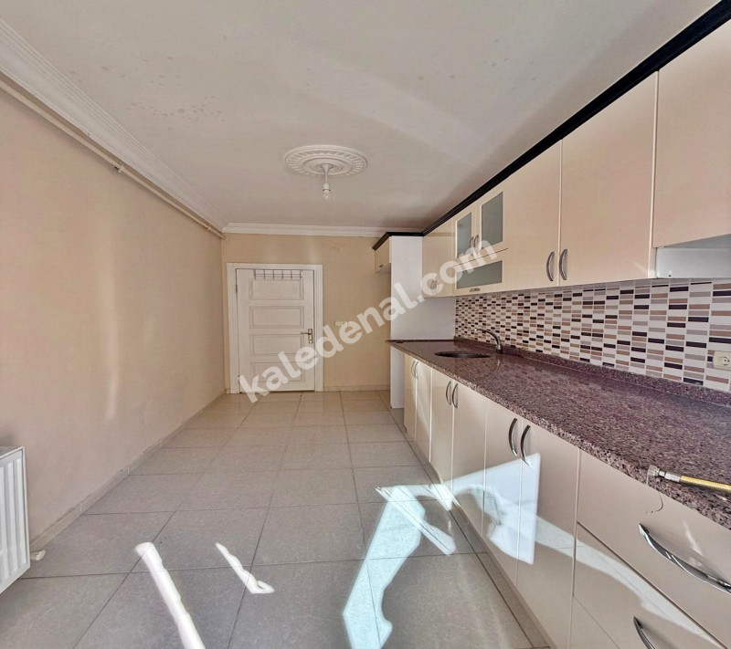 KALABALIK AİLEYE ÖZEL GENİŞLİKTE 2+1 FERAH AYDINLIK 105m² DAİRE