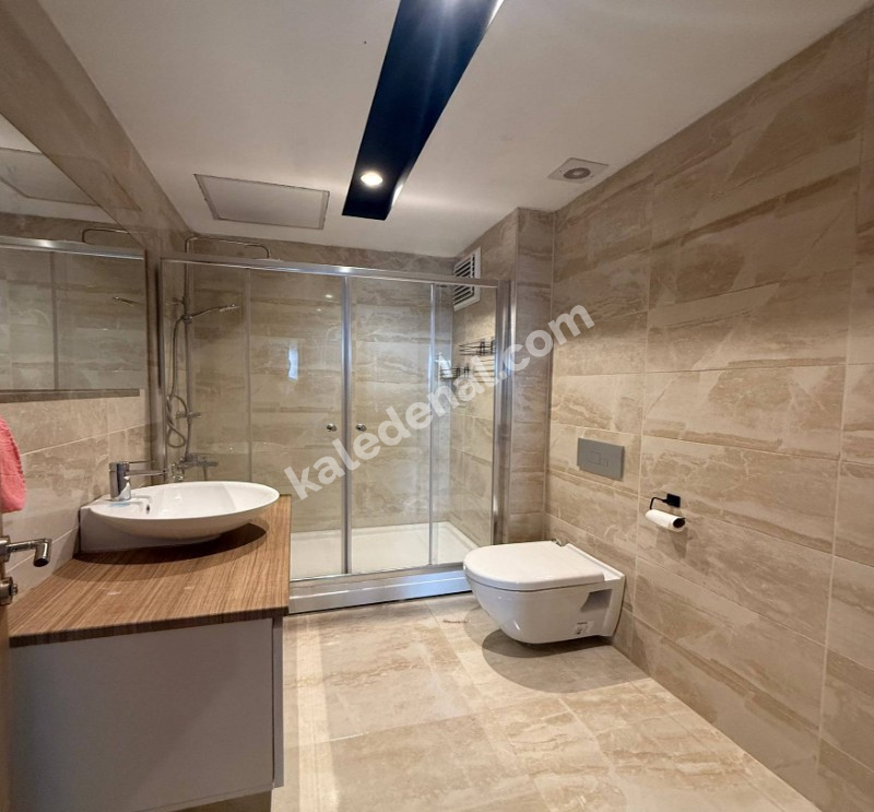 HAVUZLU OTOPARKLI MANZARALI ULTRA GENİŞ 3+1 SİTE İÇİ FERAH DAİRE