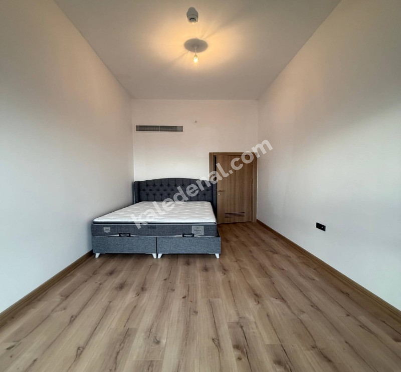 HAVUZLU OTOPARKLI MANZARALI ULTRA GENİŞ 3+1 SİTE İÇİ FERAH DAİRE
