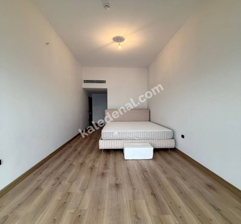 HAVUZLU OTOPARKLI MANZARALI ULTRA GENİŞ 3+1 SİTE İÇİ FERAH DAİRE