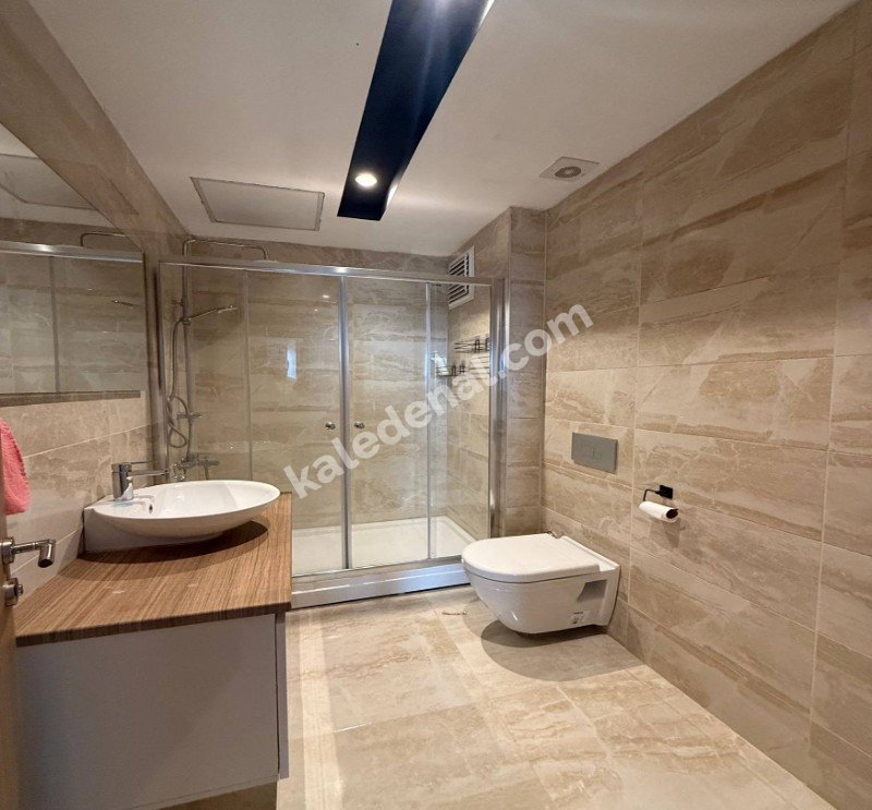 HAVUZLU OTOPARKLI MANZARALI ULTRA GENİŞ 3+1 SİTE İÇİ FERAH DAİRE