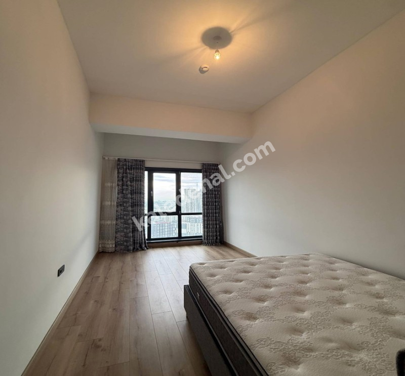 HAVUZLU OTOPARKLI MANZARALI ULTRA GENİŞ 3+1 SİTE İÇİ FERAH DAİRE
