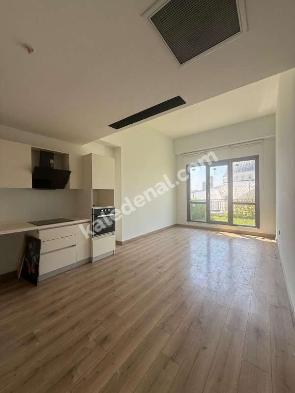 SİTE İÇERİSİNDE GENİŞ MÜSTAKİL BAHÇELİ 2+1 MODERN TASARIMLI SATILIK DAİRE