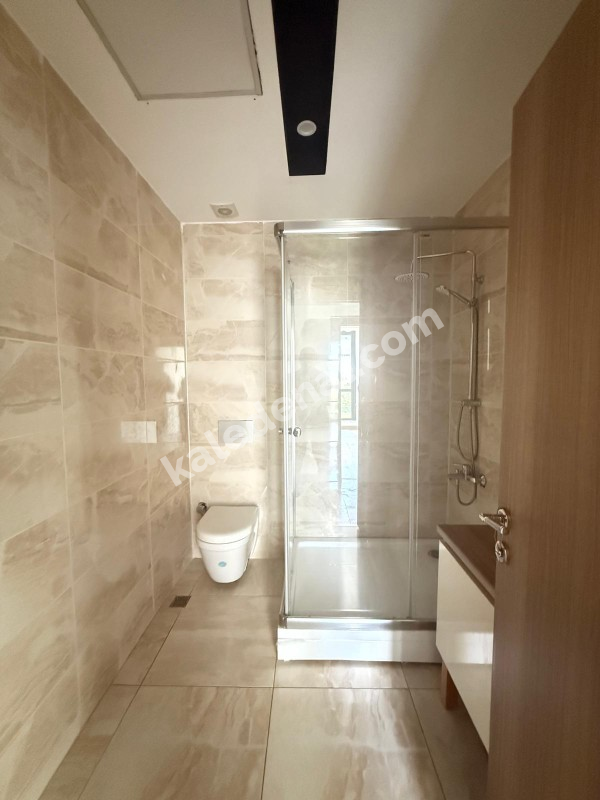 SİTE İÇERİSİNDE GENİŞ MÜSTAKİL BAHÇELİ 2+1 MODERN TASARIMLI SATILIK DAİRE