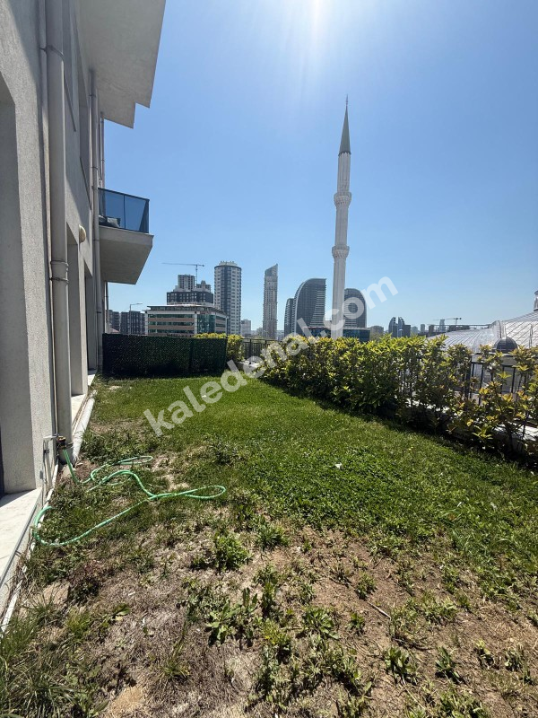 SİTE İÇERİSİNDE GENİŞ MÜSTAKİL BAHÇELİ 2+1 MODERN TASARIMLI SATILIK DAİRE