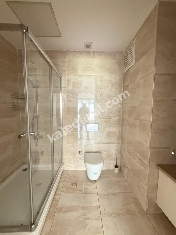 SİTE İÇERİSİNDE GENİŞ MÜSTAKİL BAHÇELİ 2+1 MODERN TASARIMLI SATILIK DAİRE