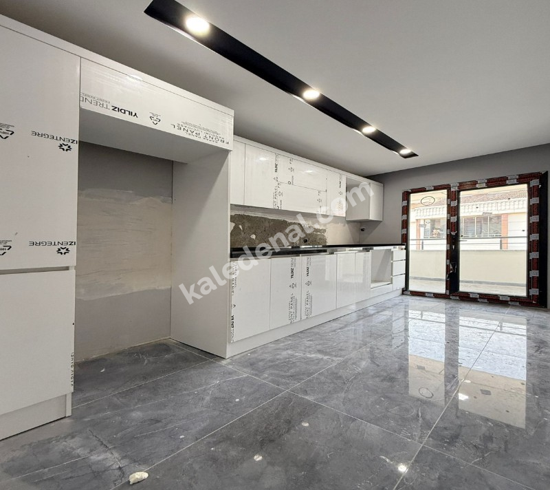 BAHÇEŞEHİR HEMEN TAPU KREDİYE UYGUN 3+1 BAHÇEŞEHİR KONUM SIFIR İNŞAAT DAİRE