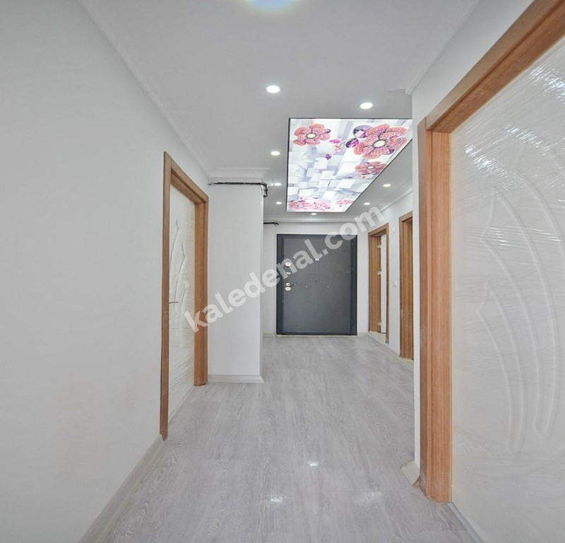 BAHÇEŞEHİR BÖLGESİ EMİNEVİM FUZULEV KATILIMEV SİNPAŞ KATILIM FİNANSMANLARINA UYGUN 2+1 SATILIK FIRSAT DAİRE