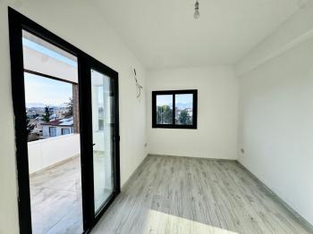 KKTC Lefkoşa Gönyeli Bölgesinde Satılık 2+1 Penthouse Daire