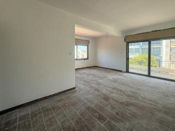 Girne Merkezde Satılık 2+1 Daire