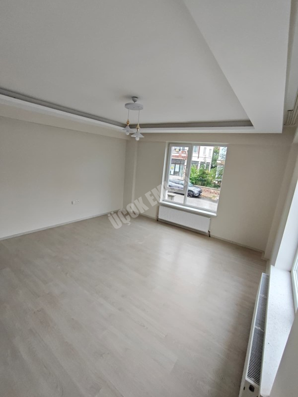 AFYON ÜÇOK EMLAKTAN FATİH MAH SATILIK 3+1 SIFIR AYARINDA 1 KAT DAİRE