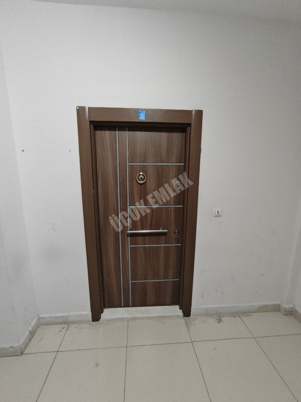 AFYON ÜÇOK EMLAKTAN FATİH MAH SATILIK 3+1 SIFIR AYARINDA 1 KAT DAİRE