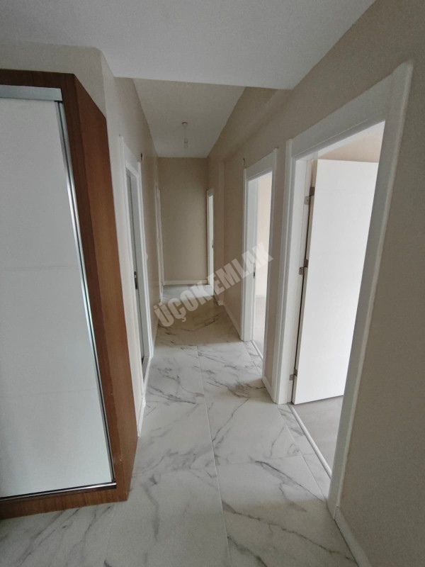 AFYON ÜÇOK EMLAKTAN FATİH MAH SATILIK 3+1 SIFIR AYARINDA 1 KAT DAİRE