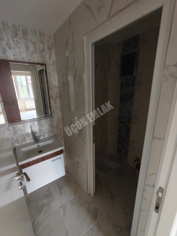 AFYON ÜÇOK EMLAKTAN FATİH MAH SATILIK 3+1 SIFIR AYARINDA 1 KAT DAİRE