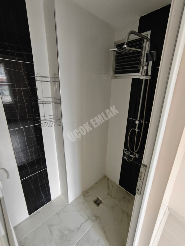 AFYON ÜÇOK EMLAKTAN FATİH MAH SATILIK 3+1 SIFIR AYARINDA 1 KAT DAİRE