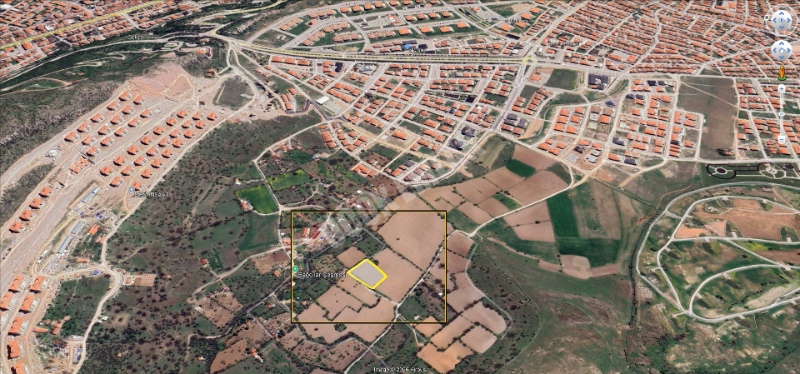 AFYON ÜÇOK EMLAKTAN KANLICA MAH SATILIK 2.933M² FIRSAT TARLA