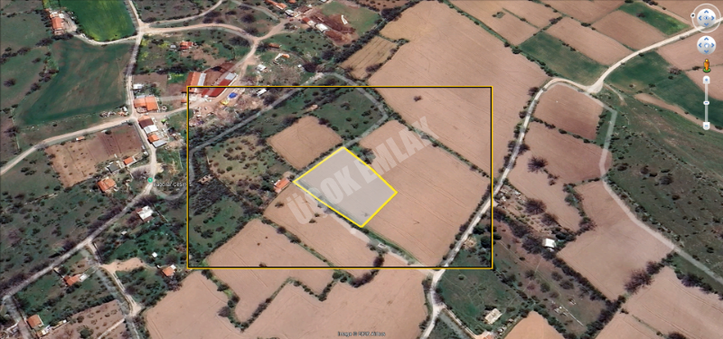 AFYON ÜÇOK EMLAKTAN KANLICA MAH SATILIK 2.933M² FIRSAT TARLA