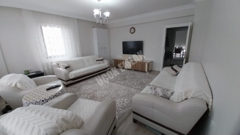 AFYON ÜÇOK EMLAKTAN OSMAN GAZİ MAH 3+1 110M² TEMİZ BAKIMLI KOMPLE SATILIK BİNA 