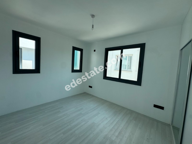 Lefkoşa Gönyeli'de Türk Koçanlı  Satılık  3+1 Daire