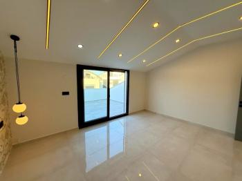 Didim'de Satılık 3+1 Havuzlu Villa