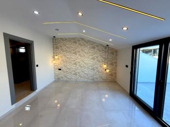 Didim'de Satılık 3+1 Havuzlu Villa