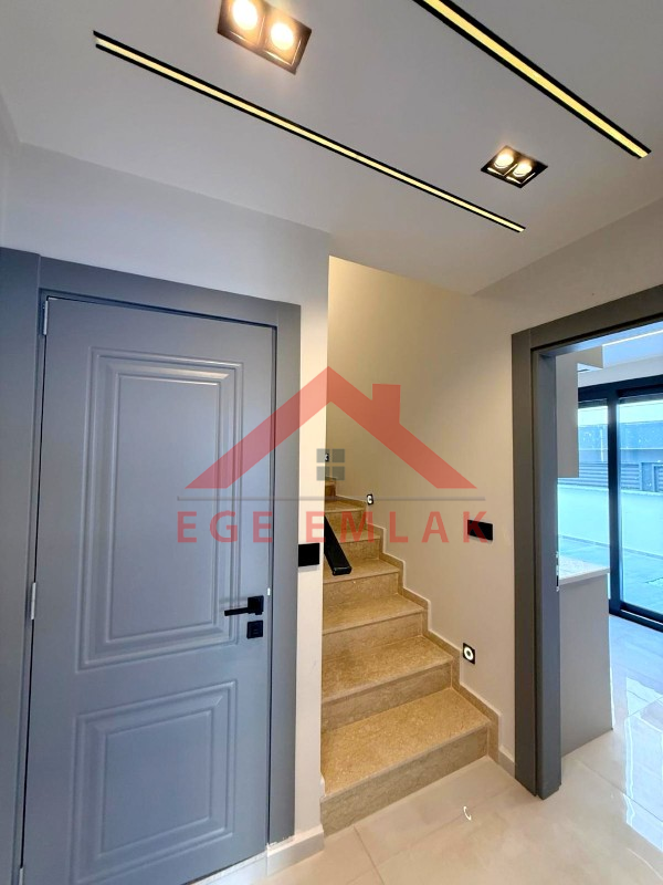 Didim'de Satılık 3+1 Havuzlu Villa