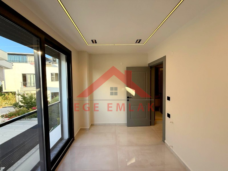 Didim'de Satılık 3+1 Havuzlu Villa