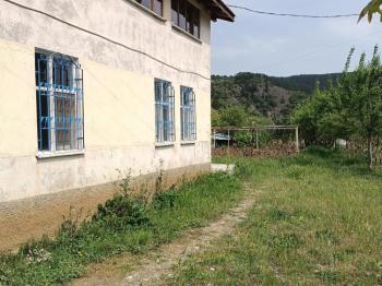 GÜVENAY - ÇORUM İSKİLİP TOSYA YOLU ÜZERİNDE YOLA SIFIR SATILIK 40 DÖNÜM KOMPLE ÇİFTLİK!