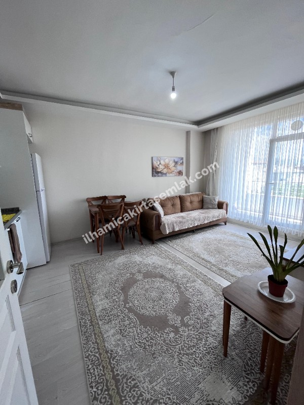 VAN AVM CİVARI KİRALIK EŞYALI 1+1 GENİŞ DAİRE