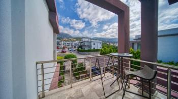 ALSANCAK'TA SESSİZ VE SEÇKİN KONUMDA MÜSTAKİL 4+2 VİLLA