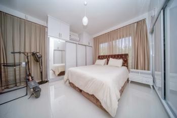 ALSANCAK'TA SESSİZ VE SEÇKİN KONUMDA MÜSTAKİL 4+2 VİLLA