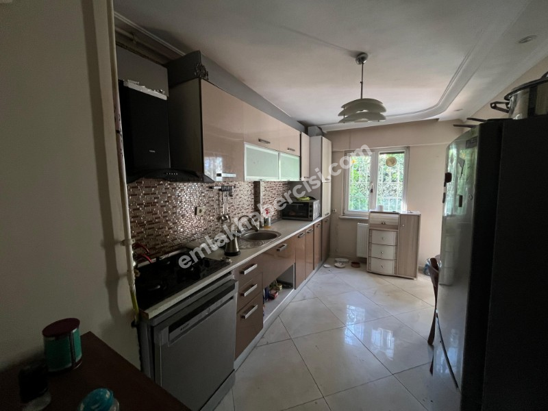 MUDANYA ESKİ BURSA YOLU ÜZERİ BAHÇELİ 3+1 125 M2 GİRİŞ KAT SATILIK DAİRE