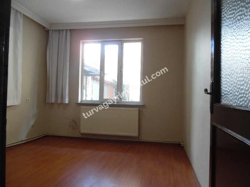 ÇORLU HATİP MAHALLESİNDE KİRALIK 1+1 GİRİŞ KAT DAİRE 