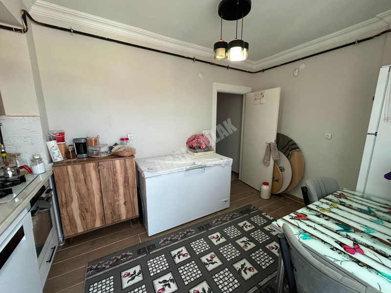 * AFYON ÜÇOK EMLAKTAN MAREŞAL FEVZİ ÇAKMAK MAH 2+1 80M² SIFIR AYARINDA TEMİZ BAKIMLI SATILIK DAİRE *